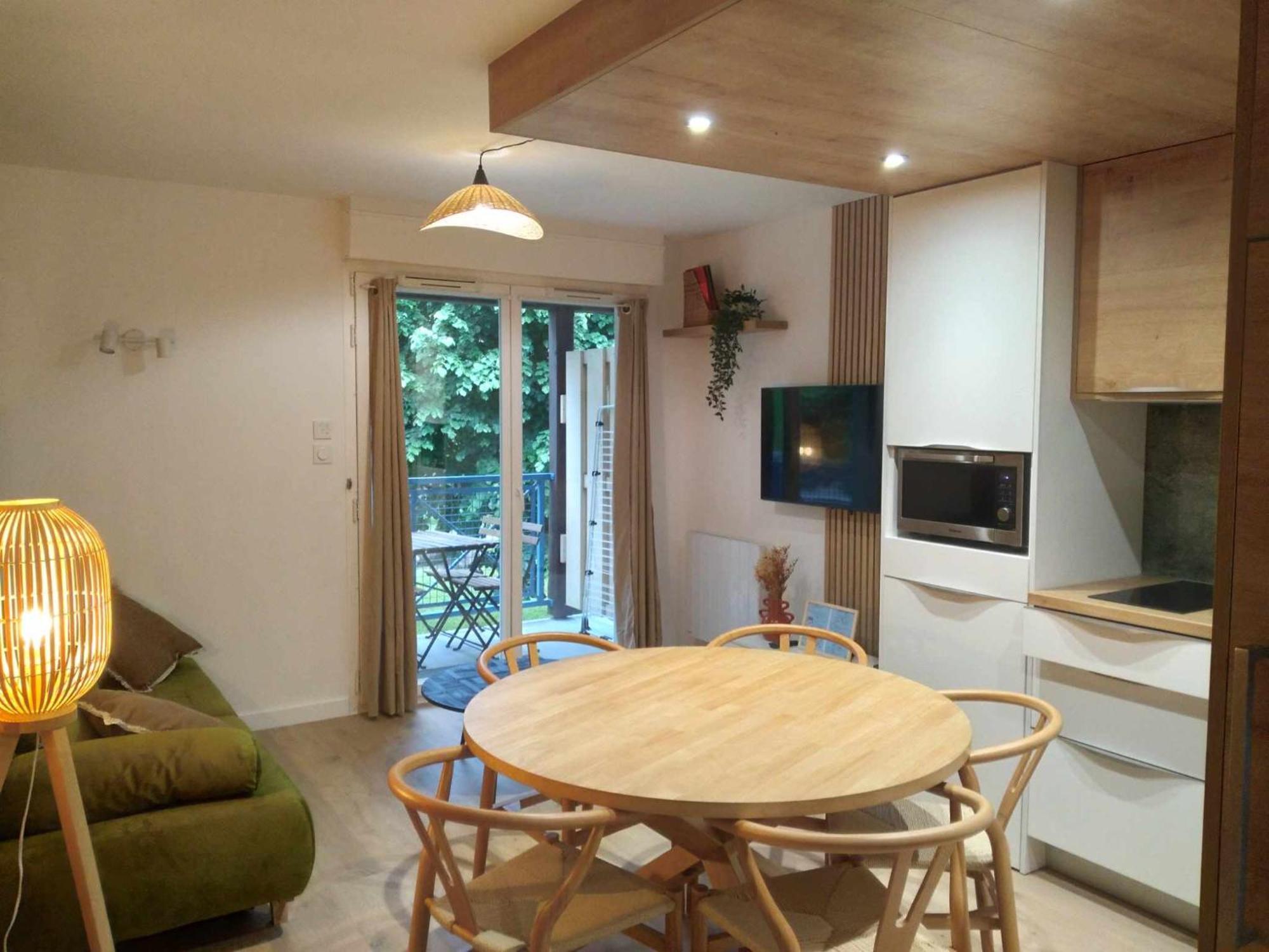 Duplex Lumineux - 40M2 - 2 Chambres - Balcon Terrasse - Parking - Entierement Renove En Mai 2024 Cauterets Dış mekan fotoğraf